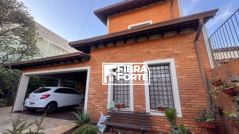 Casa, 4 quartos, 382 m² - Foto 1