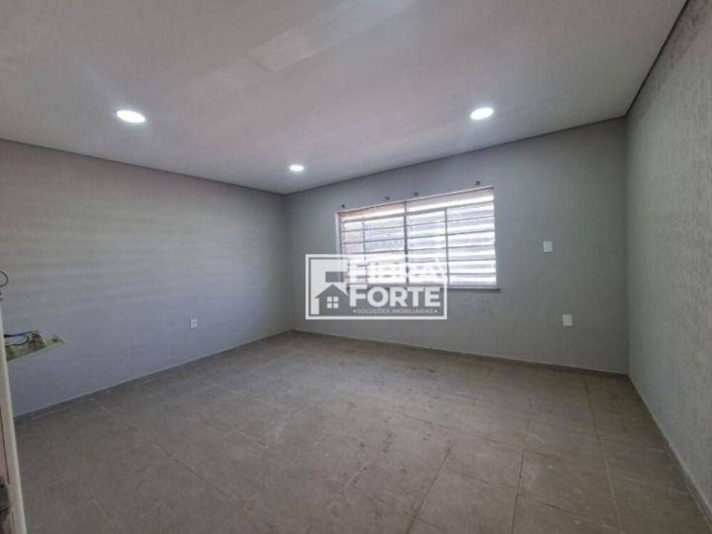 Casa à venda com 4 quartos, 175m² - Foto 2