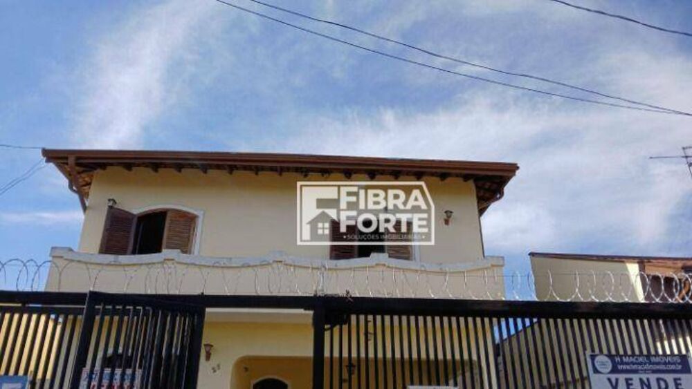 Casa, 4 quartos, 222 m² - Foto 1