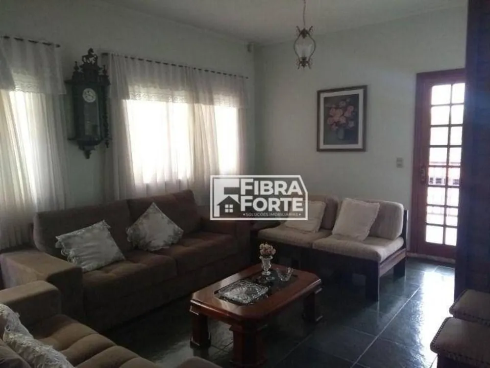 Casa, 3 quartos, 340 m² - Foto 1
