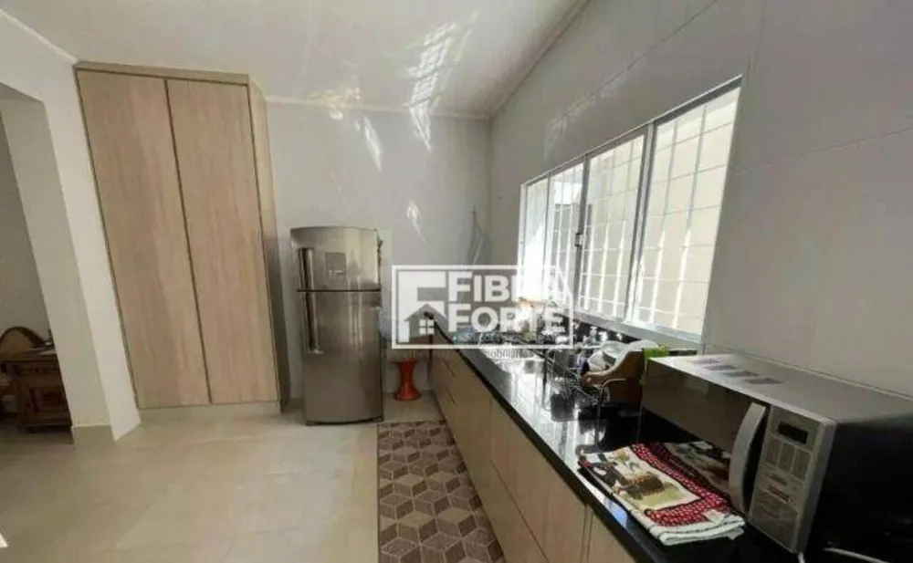 Casa, 4 quartos, 221 m² - Foto 6