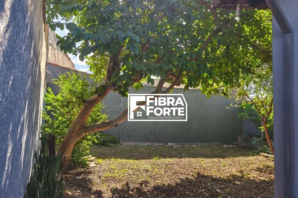 Casa, 4 quartos, 209 m² - Foto 1