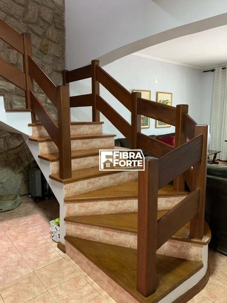 Casa, 3 quartos, 287 m² - Foto 1