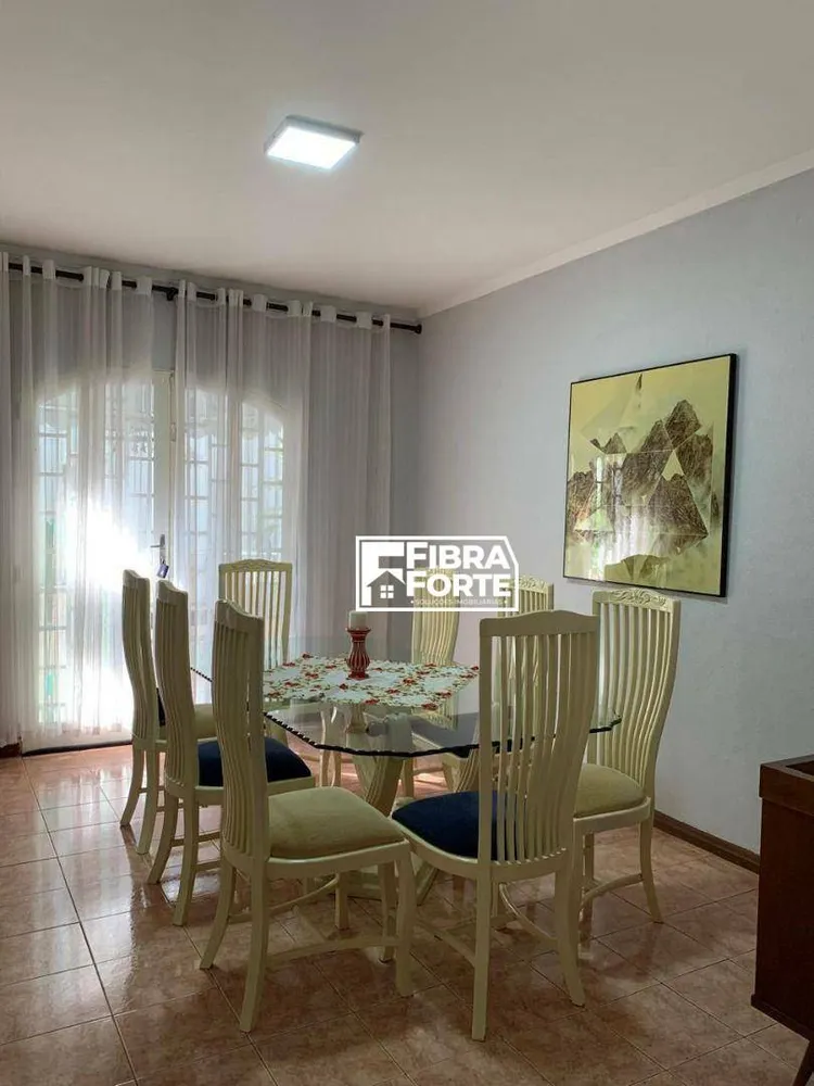 Casa, 3 quartos, 287 m² - Foto 3