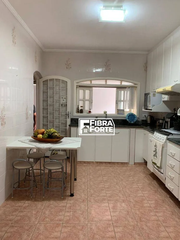 Casa, 3 quartos, 287 m² - Foto 2