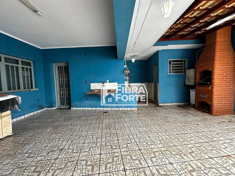 Casa, 4 quartos, 230 m² - Foto 2