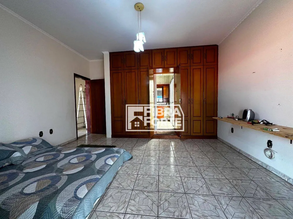 Casa, 4 quartos, 230 m² - Foto 6