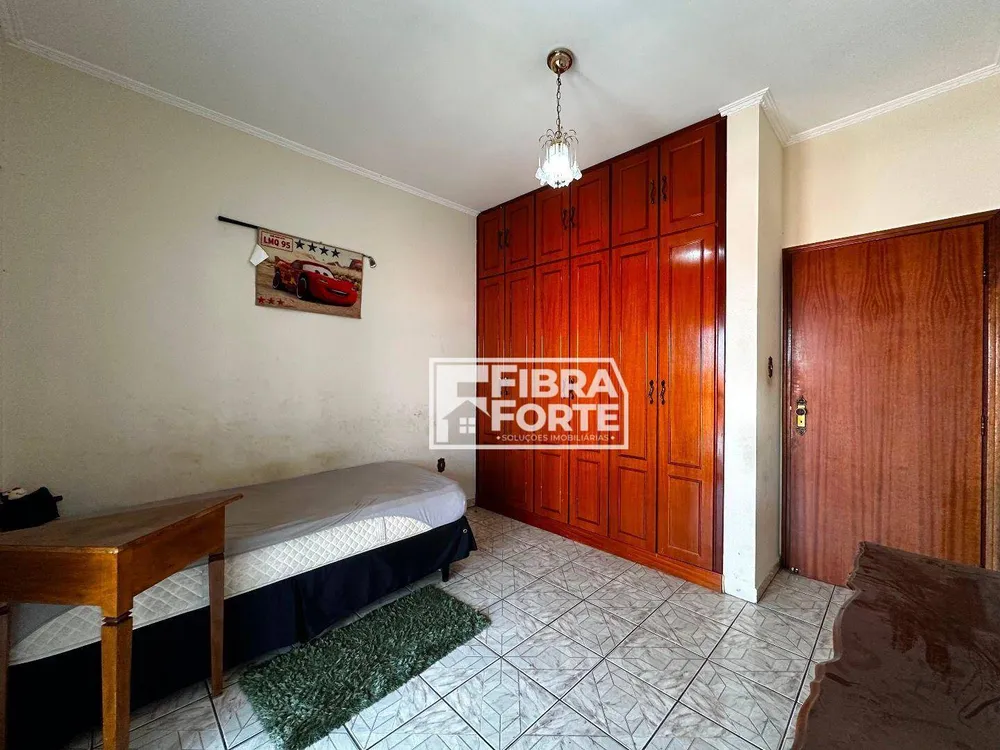 Casa, 4 quartos, 230 m² - Foto 9