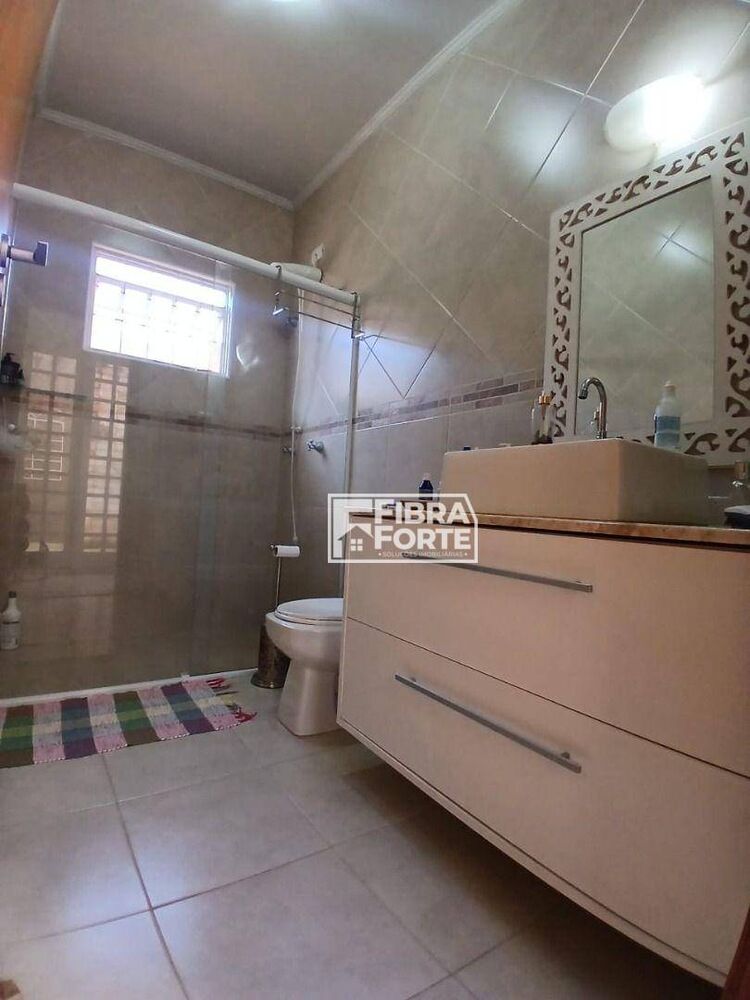 Casa, 3 quartos, 164 m² - Foto 4