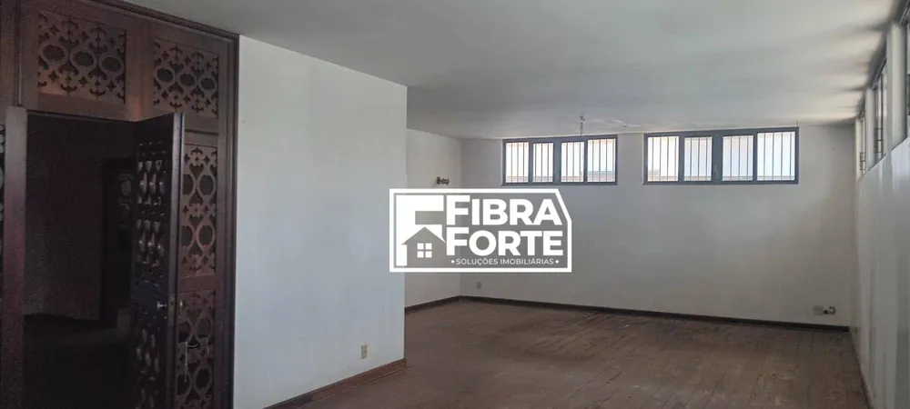 Casa, 4 quartos, 294 m² - Foto 4