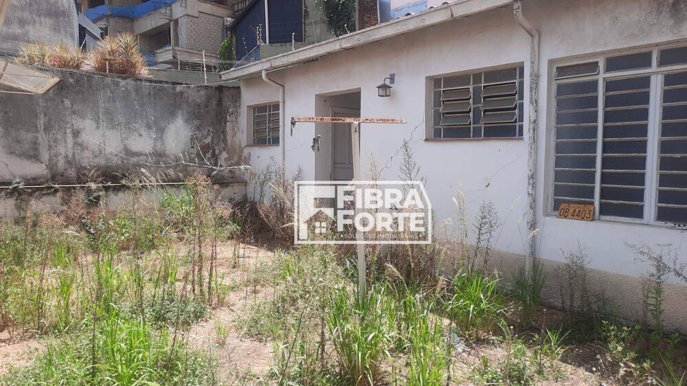 Casa para alugar com 3 quartos, 213m² - Foto 2