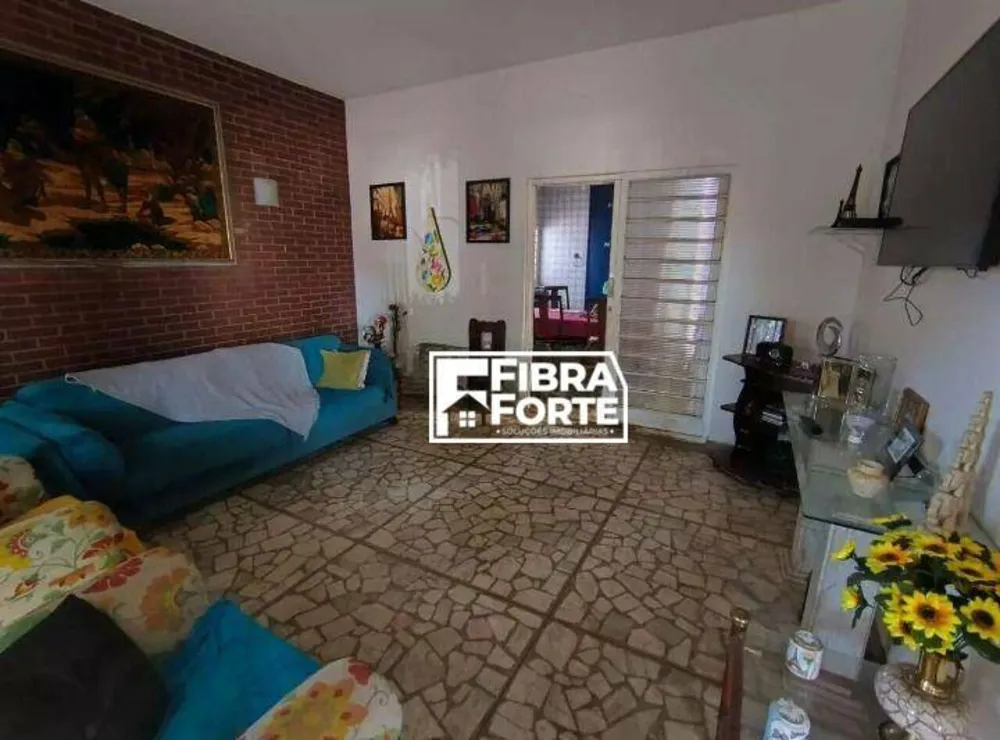 Casa, 3 quartos, 245 m² - Foto 2