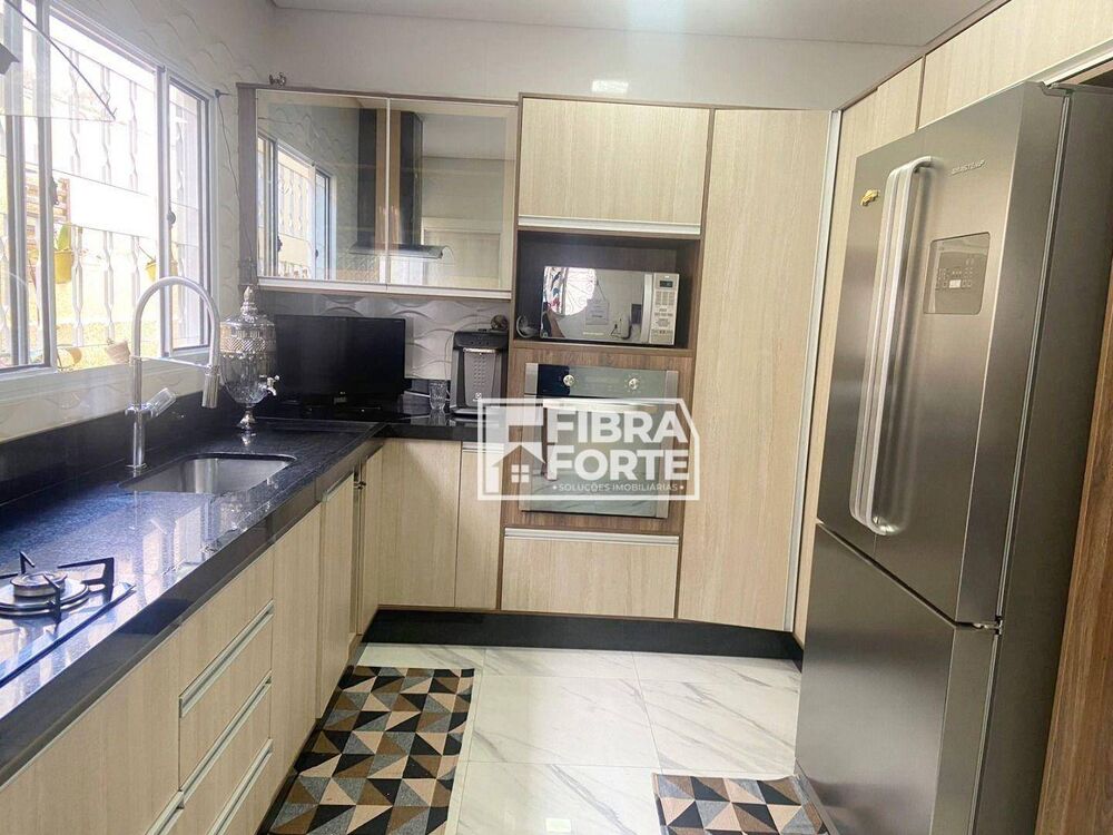 Casa à venda com 3 quartos, 179m² - Foto 3