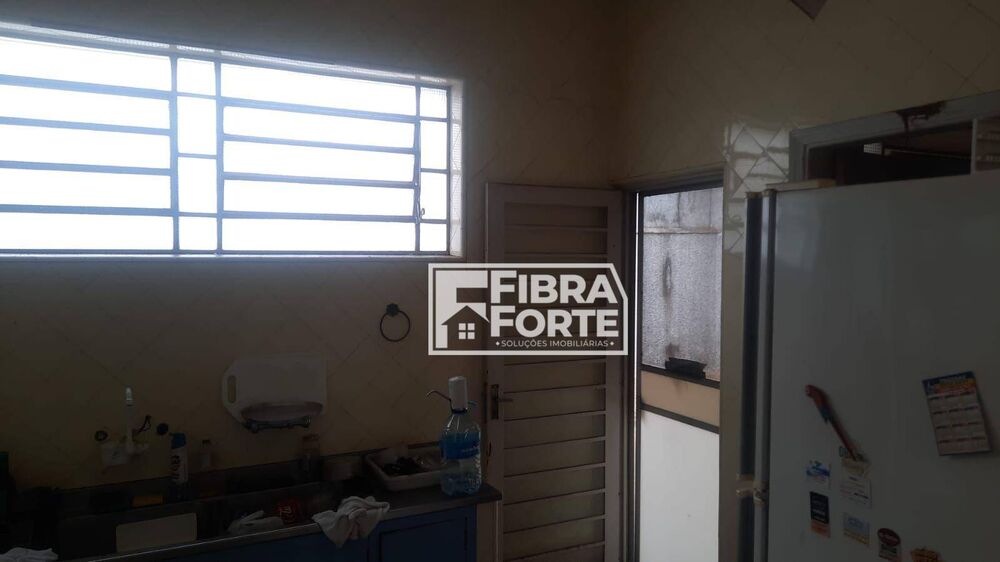 Casa, 3 quartos, 213 m² - Foto 4