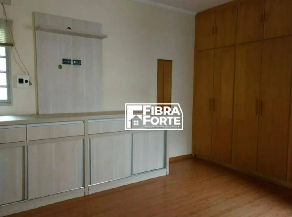 Casa, 3 quartos, 234 m² - Foto 2