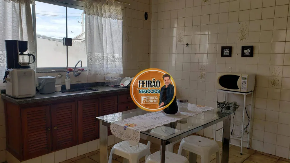 Casa, 3 quartos, 186 m² - Foto 4