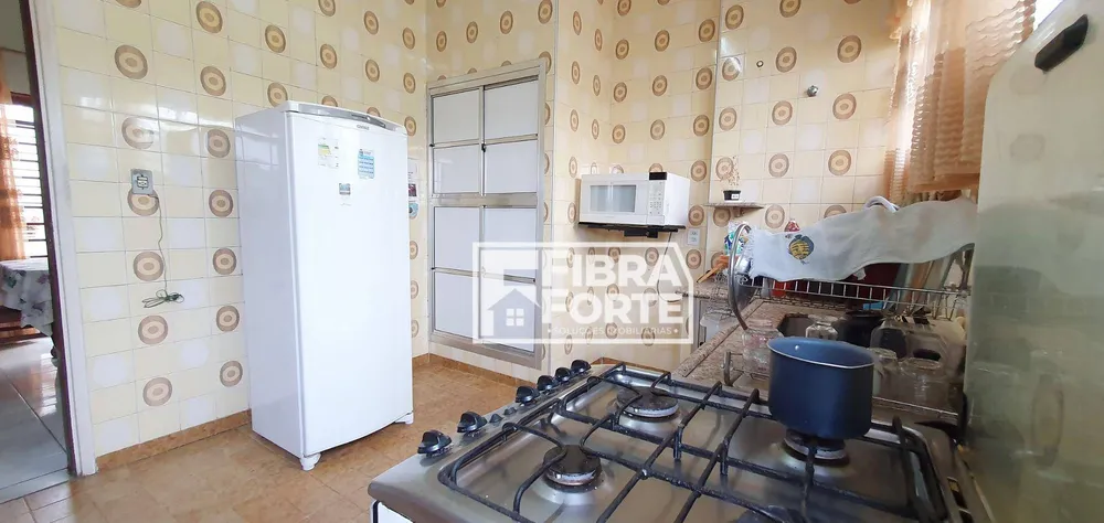 Casa, 3 quartos, 244 m² - Foto 6