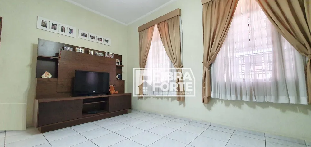 Casa, 3 quartos, 244 m² - Foto 4