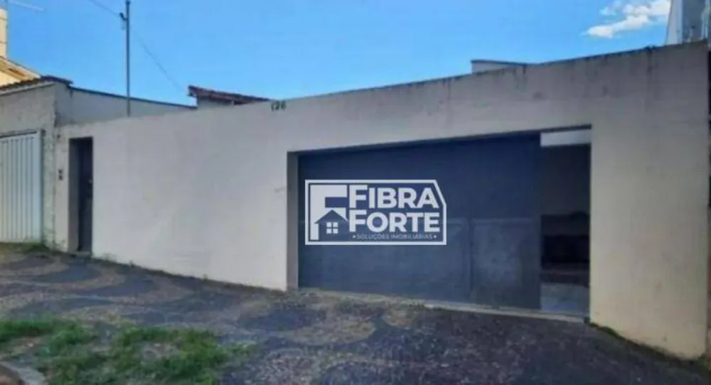 Casa, 3 quartos, 226 m² - Foto 1
