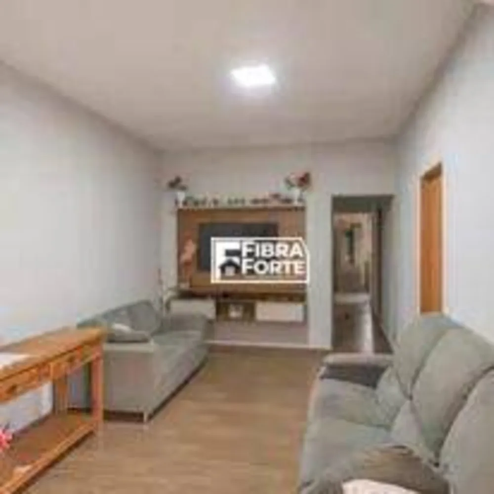 Casa, 3 quartos, 243 m² - Foto 1