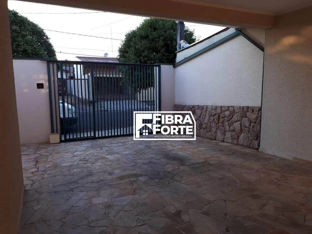 Casa, 3 quartos, 200 m² - Foto 2