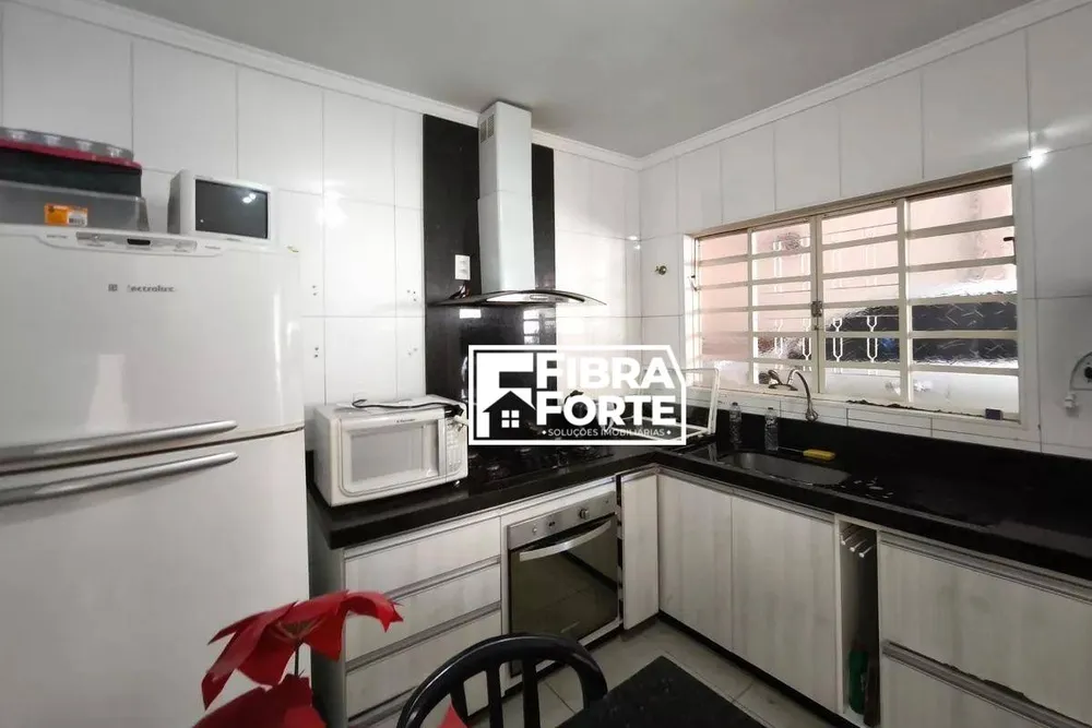 Casa, 3 quartos, 180 m² - Foto 3
