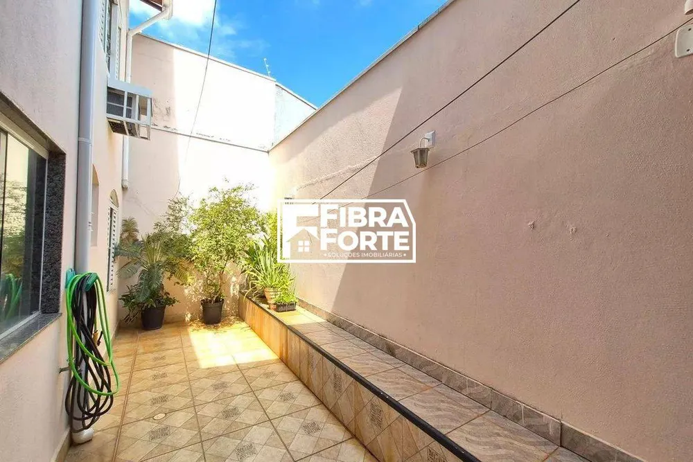 Casa, 4 quartos, 230 m² - Foto 4