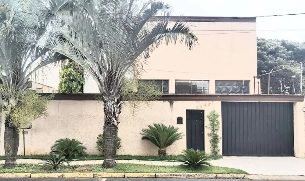 Casa, 4 quartos, 253 m² - Foto 1