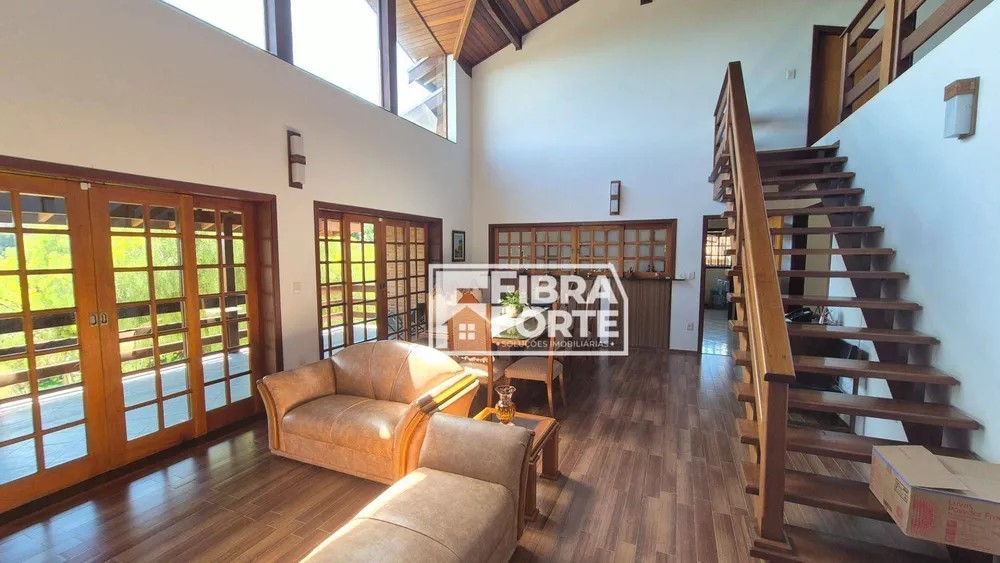 Chácara, 5 quartos, 4760 m² - Foto 1