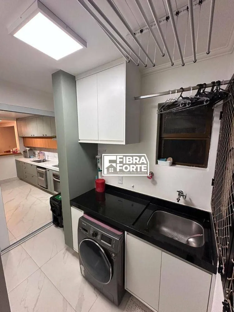 Apartamento, 3 quartos, 121 m² - Foto 1