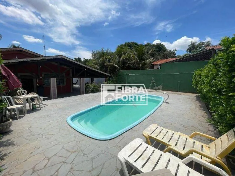 Chácara, 3 quartos, 4170 m² - Foto 1