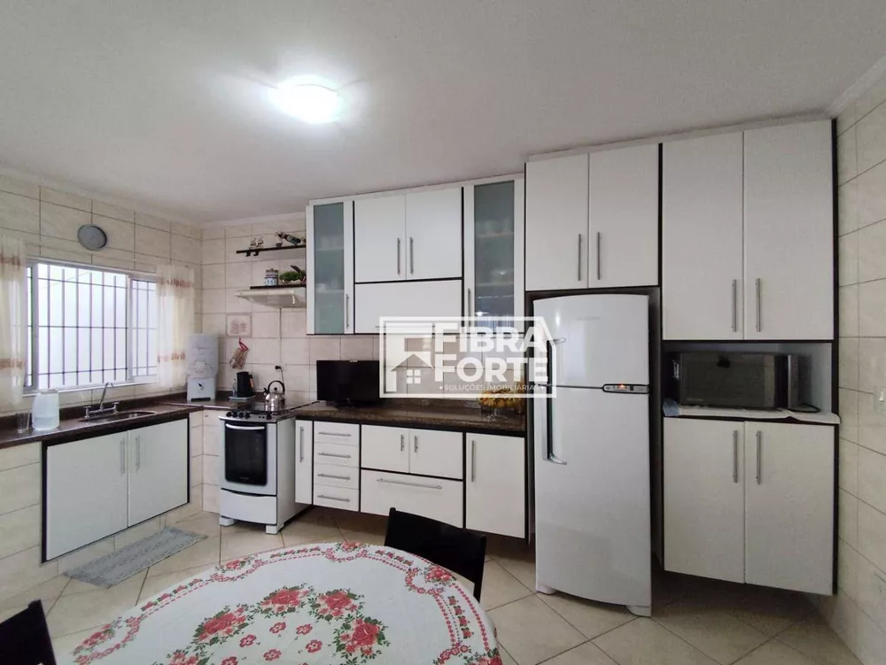 Casa, 3 quartos, 267 m² - Foto 8