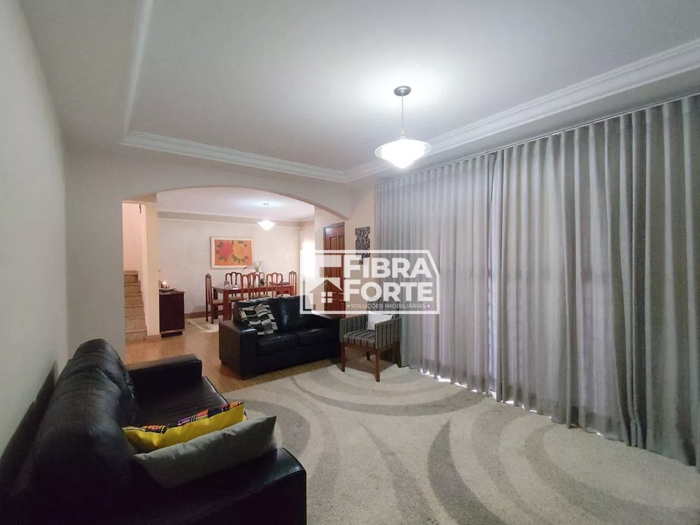 Casa, 3 quartos, 267 m² - Foto 3