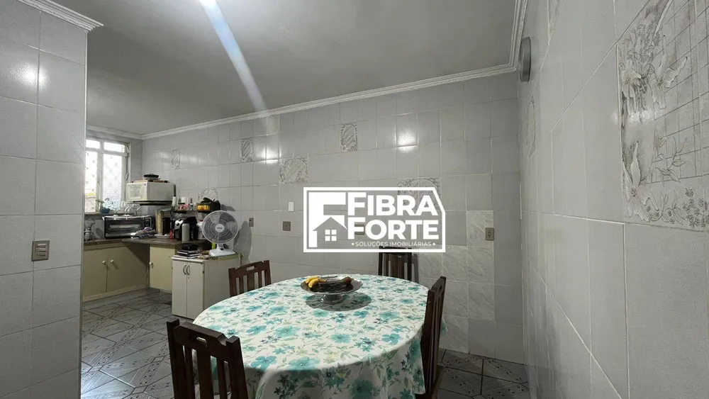 Casa, 3 quartos, 234 m² - Foto 8