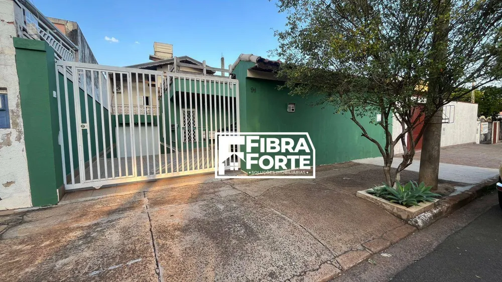 Casa, 3 quartos, 234 m² - Foto 1