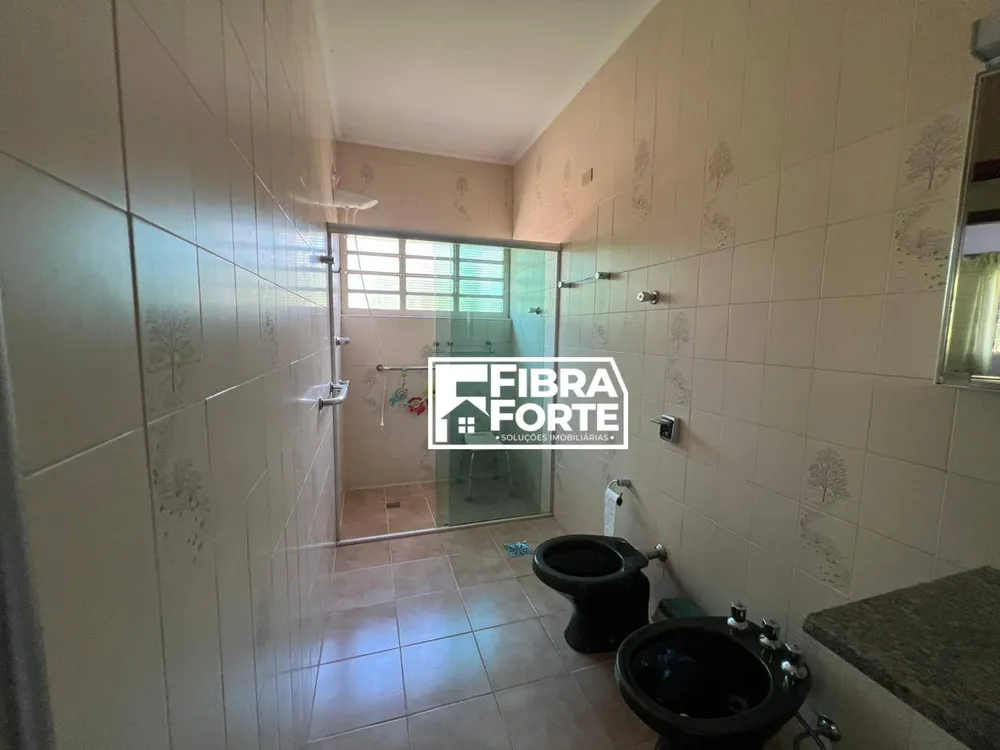 Casa, 4 quartos, 263 m² - Foto 1