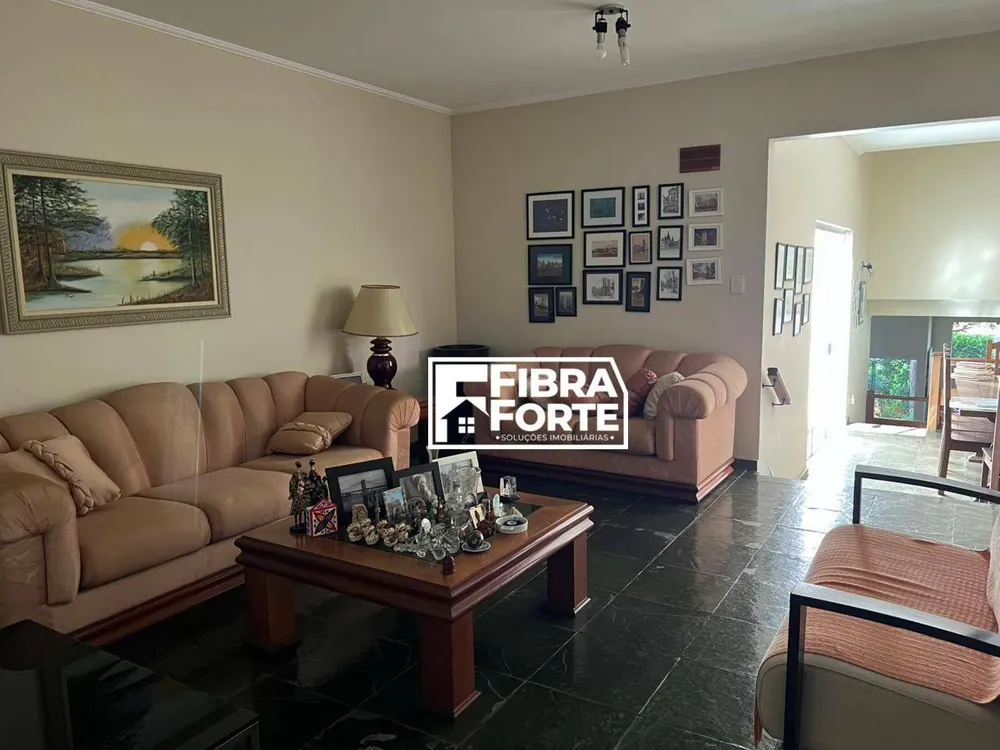 Casa, 4 quartos, 263 m² - Foto 2