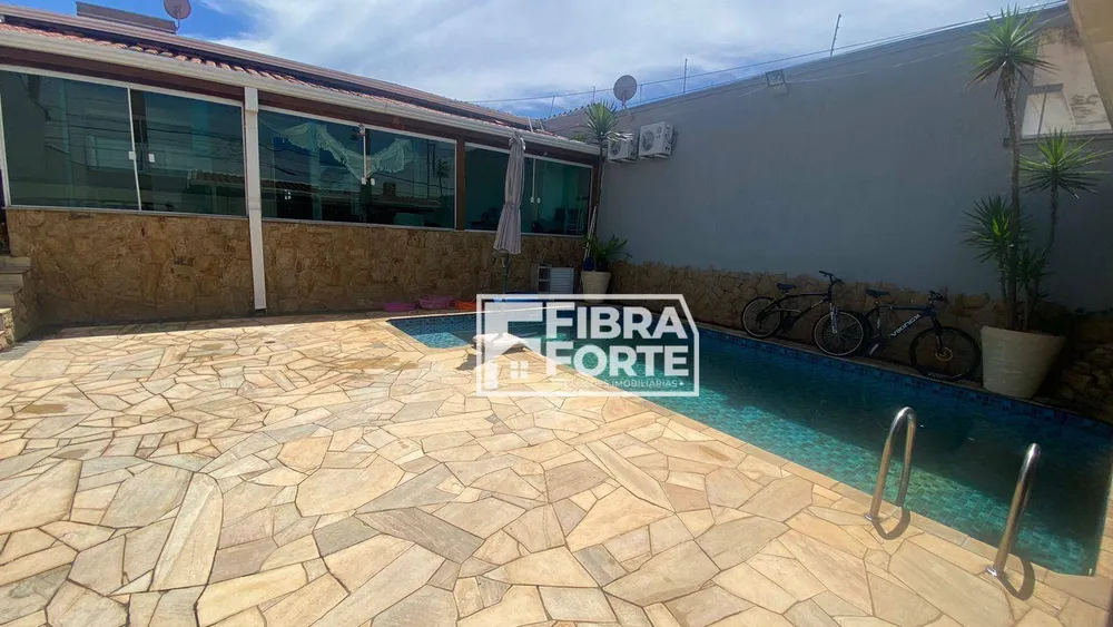 Casa, 3 quartos, 76 m² - Foto 1