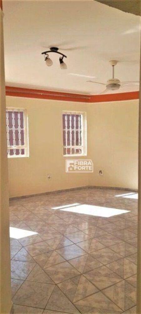 Casa à venda com 3 quartos, 182m² - Foto 3