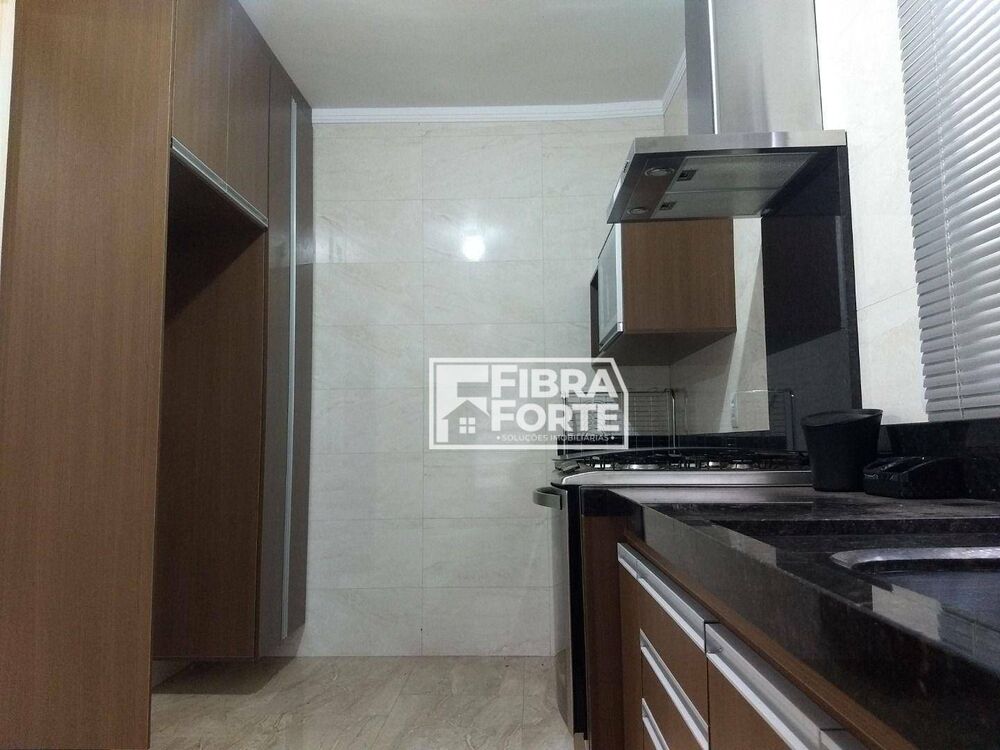 Casa para alugar com 3 quartos, 220m² - Foto 3