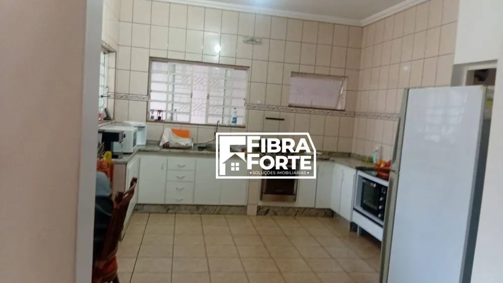 Casa, 3 quartos, 339 m² - Foto 3