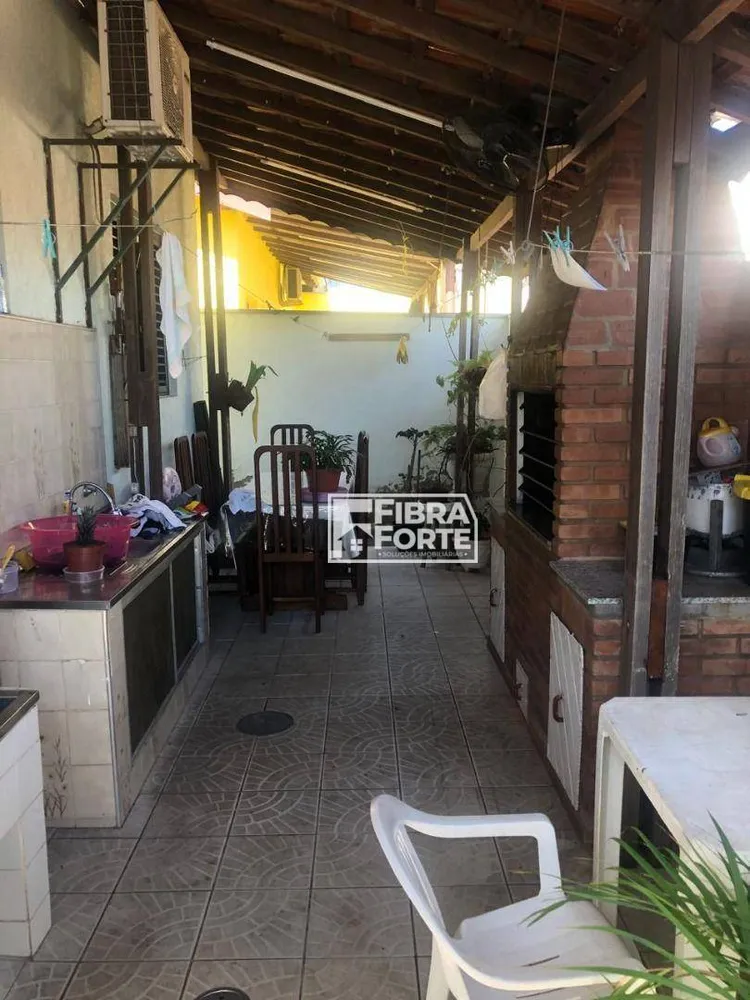 Casa, 3 quartos, 200 m² - Foto 13