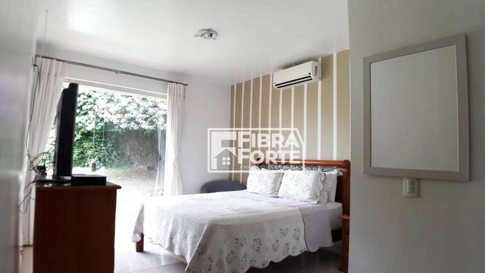 Casa, 6 quartos, 302 m² - Foto 13