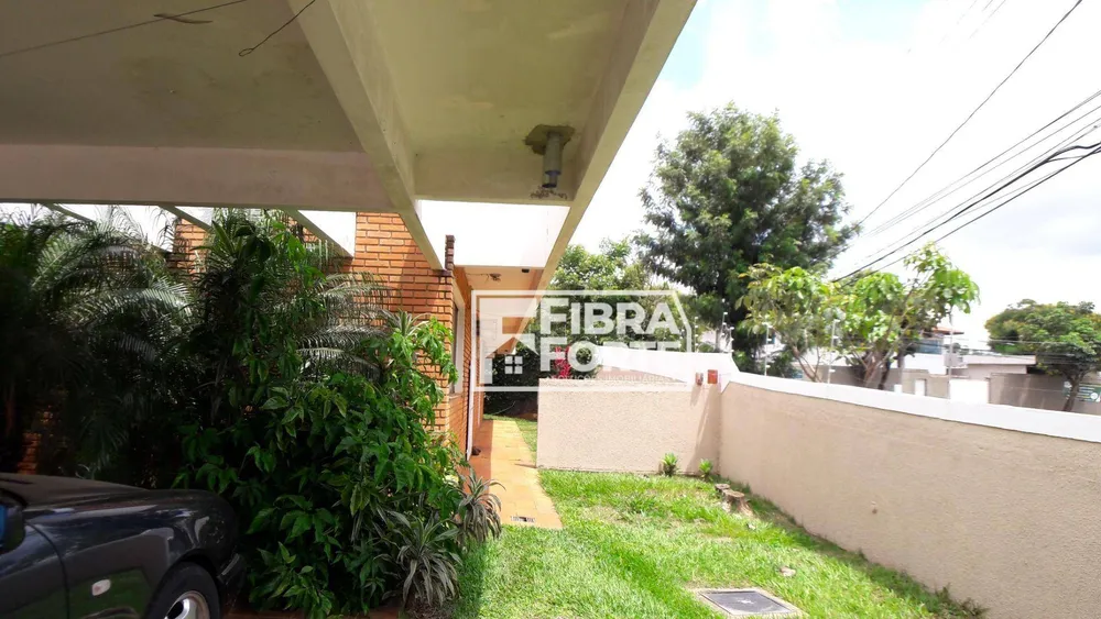 Casa, 6 quartos, 302 m² - Foto 2
