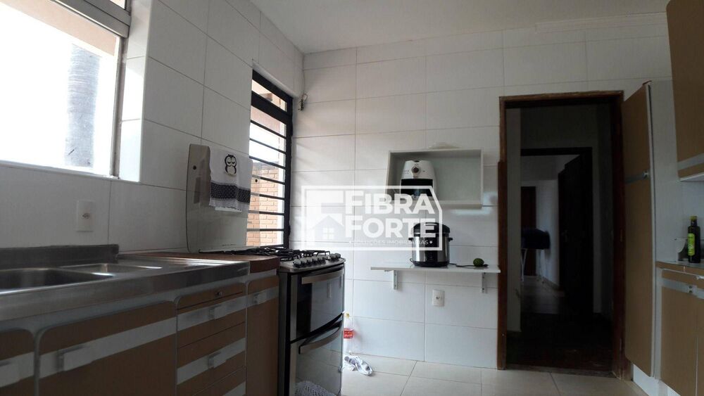Casa, 6 quartos, 302 m² - Foto 7
