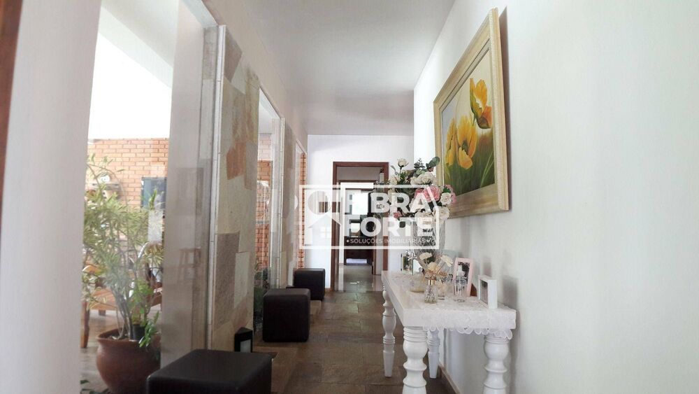 Casa, 6 quartos, 302 m² - Foto 11