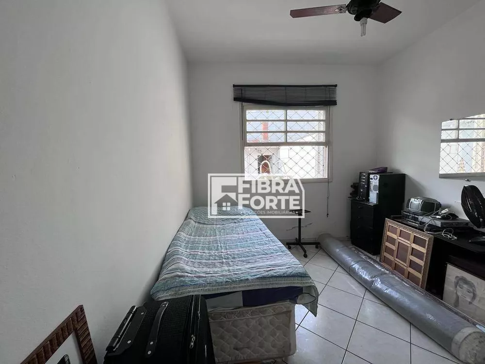 Casa, 3 quartos, 195 m² - Foto 1