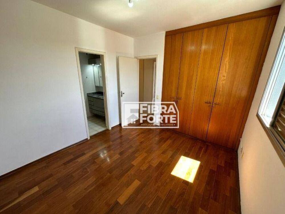 Apartamento à venda com 3 quartos, 127m² - Foto 2