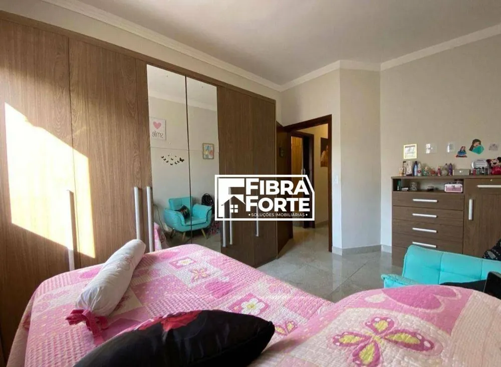 Casa, 3 quartos, 191 m² - Foto 4