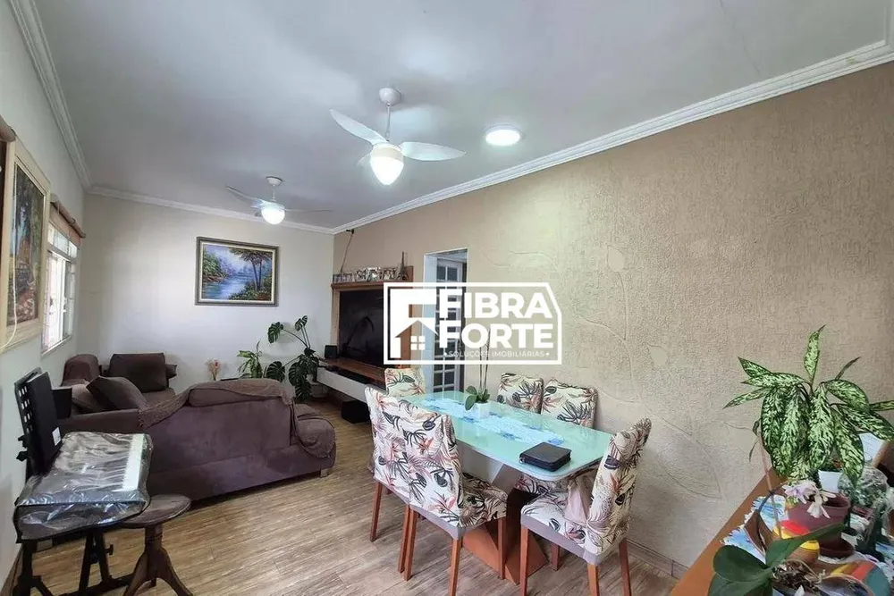 Casa, 6 quartos, 250 m² - Foto 3